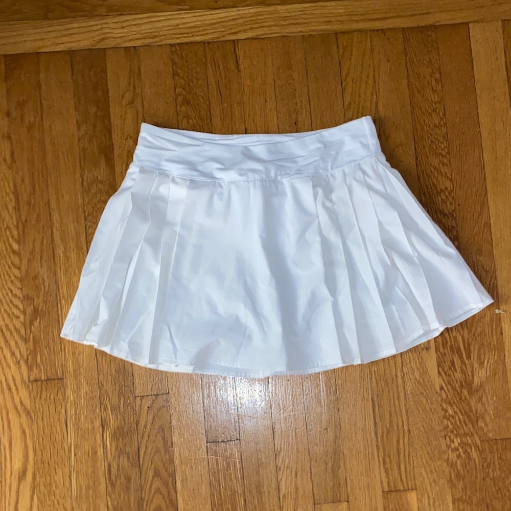 Lululemon Athletica White Mini Skirt